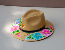 Load image into Gallery viewer, Colorful Hat
